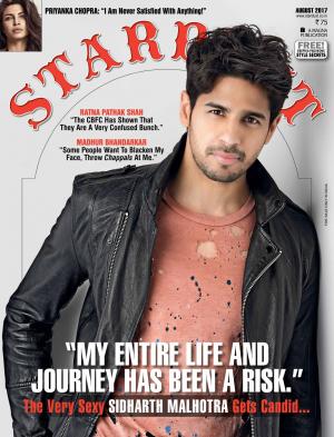 STARDUST & STYLE SECRETS AUG. 2017